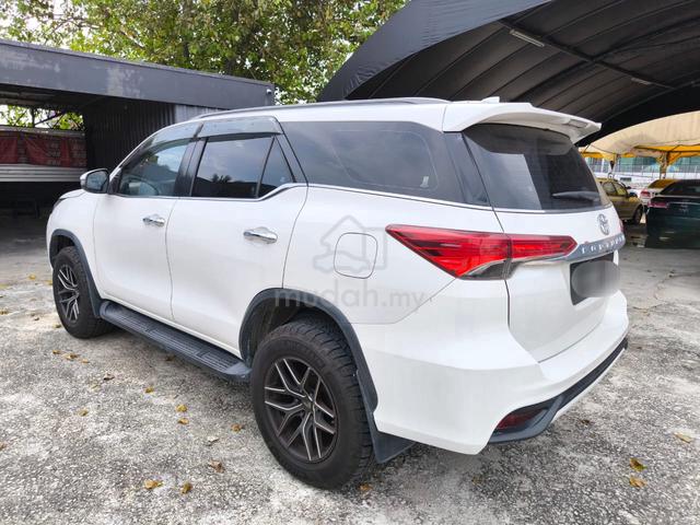 2017 Toyota FORTUNER 2.7 SRZ 4X4 2TR-FE (A) - 4