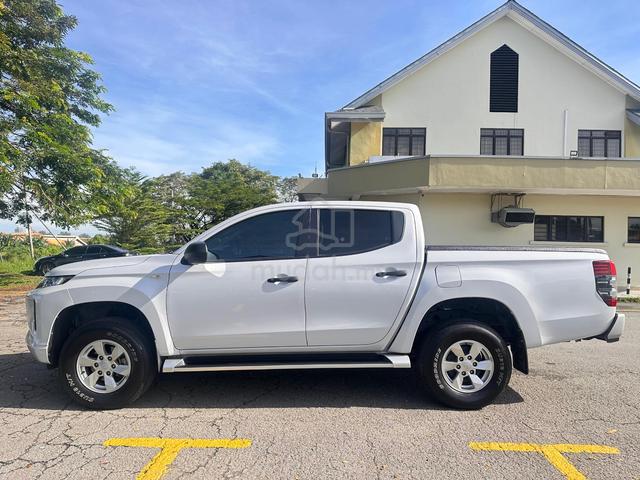 2020 Mitsubishi TRITON 2.4 VGT (A)4X4 FULL LOAN - 3