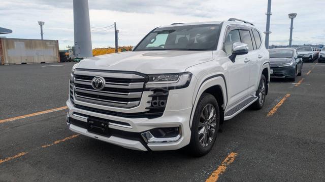 FACELIFT 2025 Toyota LANDCRUISER 300 3.4 ZX (A) - 1