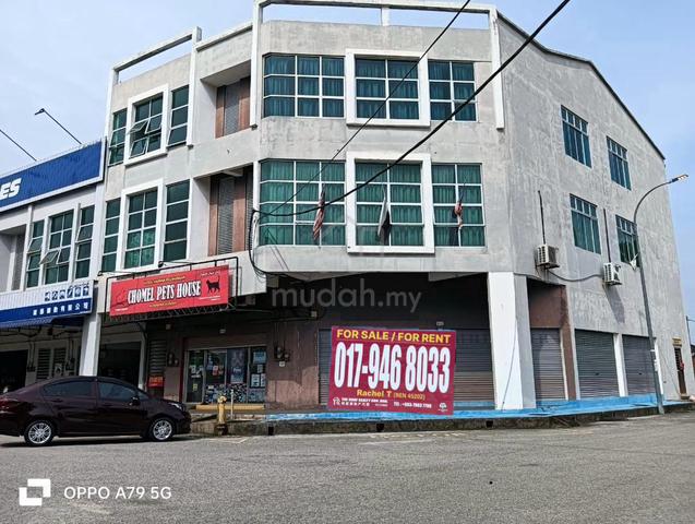 Batu 9 3 Storey Corner Shop Lot For Rent 1