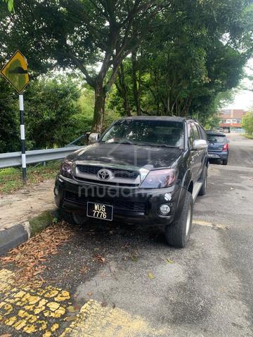 2010 Toyota HILUX 2.5 G - 1