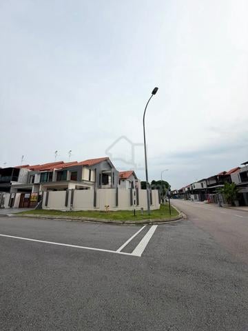 Double storey corner lot @ Dato Onn@perjiranan 12 1