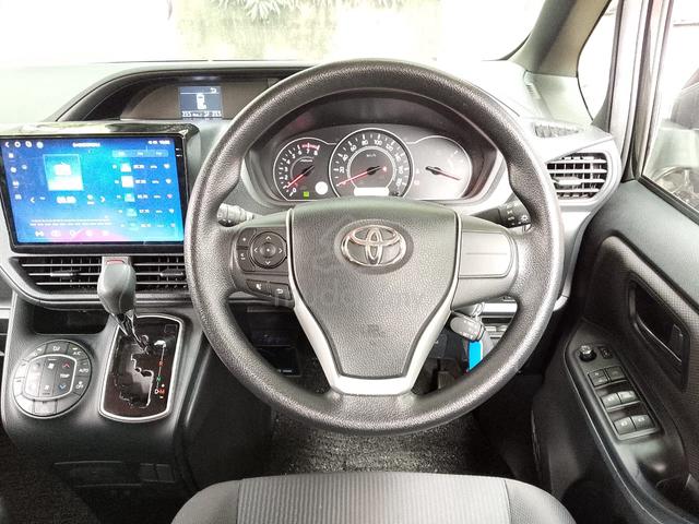 2013 Toyota Voxy 2.0 (A) ZS Package - 5