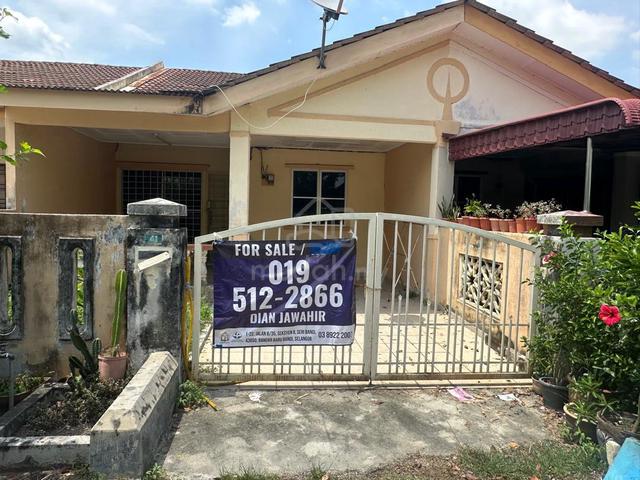 Rumah Teres Setingkat Bandar Seri Iskandar 1