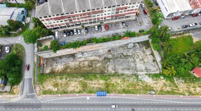 Freehold Land 18,000 sqft Facing Main Road Cheras Intan For Rent 1