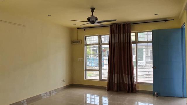 Double Storey Semi-D House SP9 Bandar Saujana Putra 1