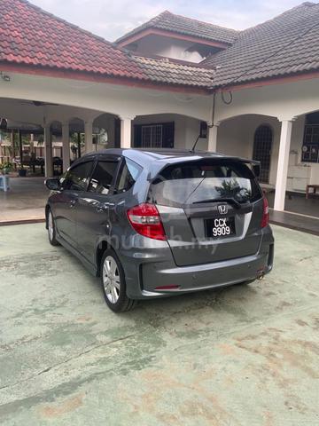 2011 Honda JAZZ 1.5 V (A) - 2