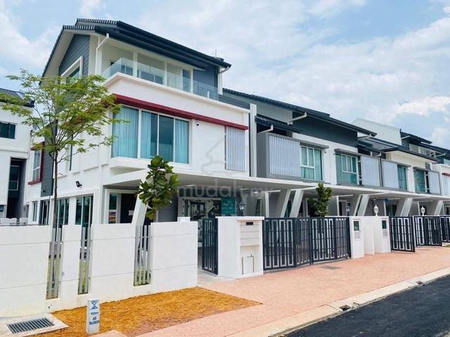 Residensi Aurora Cyberjaya 3 Storey Terrace [Corner Lot] 1
