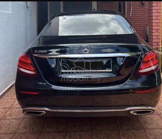 Merc Benz E200 - 3
