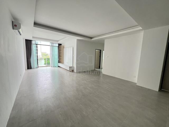 Crown Residence 1