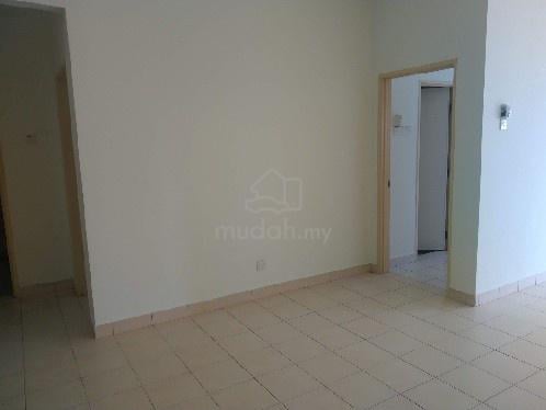 Apartment Idaman 1