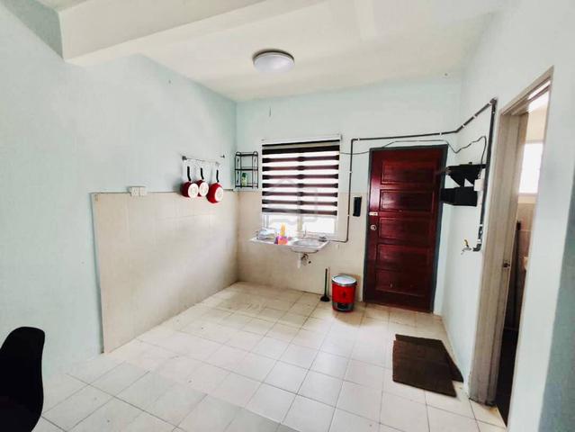 LOW BOOKING Double Storey Taman Saujana Aman Sungai Buloh FOR SALE 5