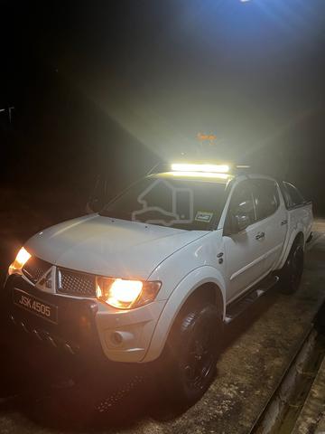 2013 Mitsubishi TRITON 2.5 VGT (A) - 3