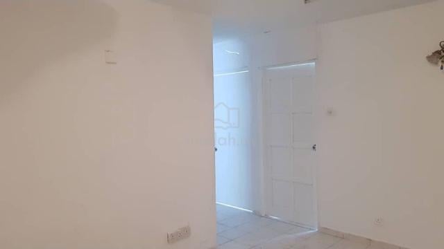 Flat (2nd Floor) (Available on 1st October) 1