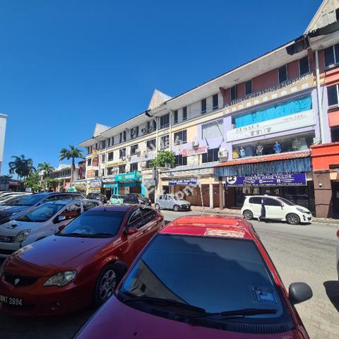 Putatan Town | 4 Storey Shoplot | Corner 1