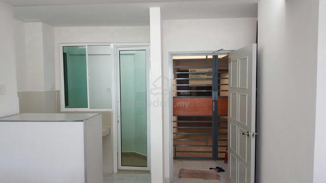 Main Place Residence 1