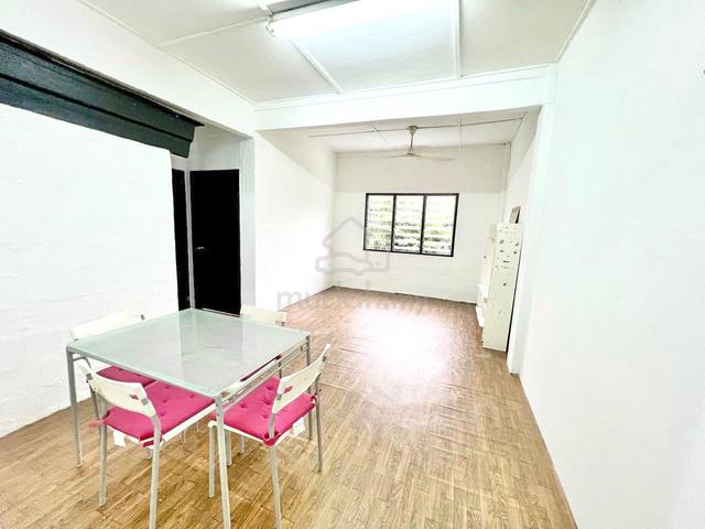 Flat Taman Cheras Awana 1