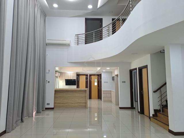 Bayshore 3.5 storey for Rent 1