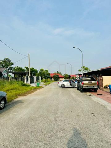 Tanah Lot Banglo Geran Individu Jalan Kebun Berhadapan Taman Perumahan 1