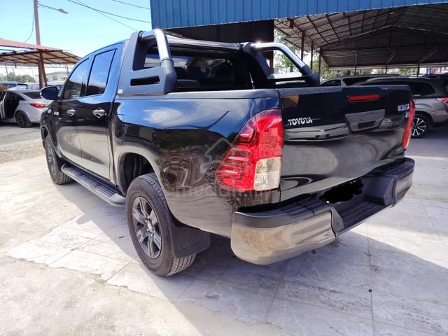 2020 CASH OTR Toyota HILUX 2.4 E (A) FACELIFT - 4