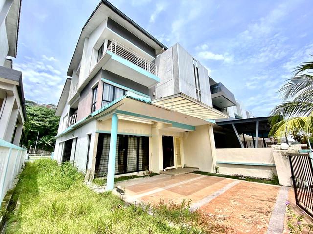 [FACING OPEN] 2.5 Storey Superlink End Lot, Almira 28, Damansara Damai 1