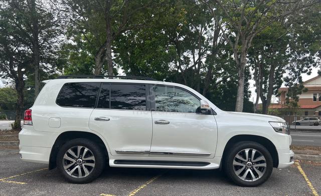 2015/17 Toyota LANDCRUISER 4.6 AX (A) Direct owner - 1