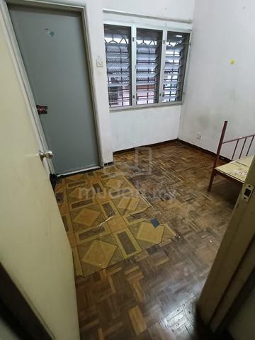 Room For Rent 1