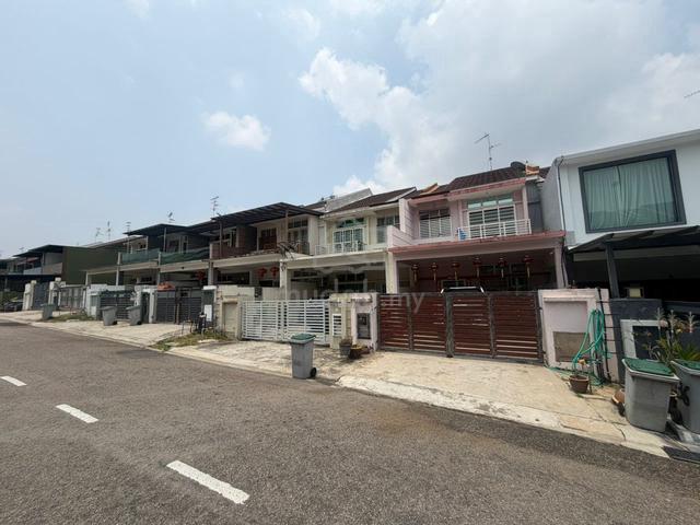 Taman Nusa Sentral Double Storey Terrace House 4bed Renovated Johor 1
