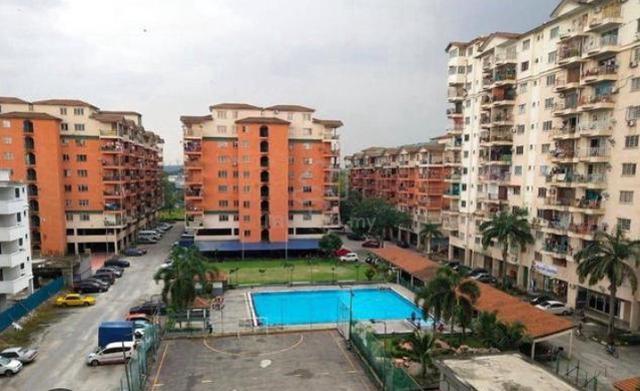 Golden Villa 1