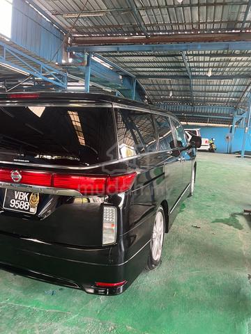Nissan ELGRAND 2.5 HIGHWAY STAR (A) - 4