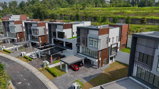 PREMIUM 3 Storey Bungalow Summerwood Jade Hills Kajang 1