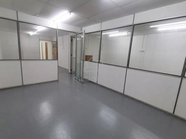 【 Main Road, Newly Renovate 】1st Floor Office, Training/Tuition Centre 1