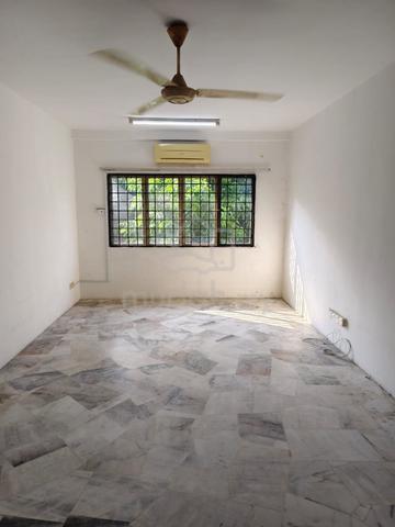 Putra Permai Block C 1