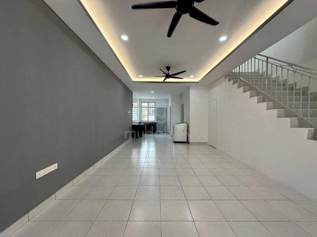 Senai Scientex Jaya @ 2-Storey End Lot / 4Bedroom 3Bathroom / 1