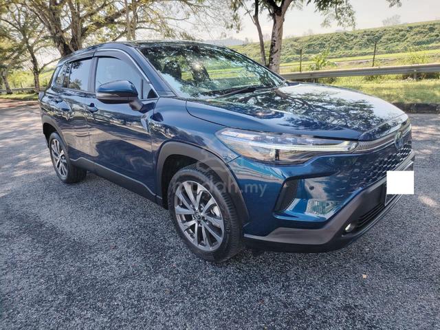 2025 TOYOTA COROLLA CROSS 1.8 HEV low mil - 1