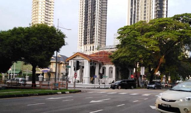 Bungalow House at Kelawai Road Penang for Rent 1