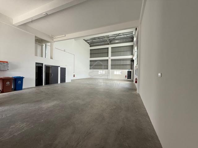Brand New Semi Detached Corner Lot Factory Paramount Palmera Bukit M 1