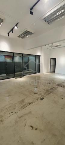 I Avenue Office Lot @ Bayan Lepas — FREEHOLD OFFICE UNIT FOR SALE / R 1