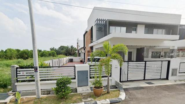 [Cluster + Corner Lot] Taman Merak, Hang Tuah Jaya 1