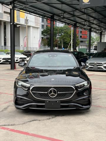 JAPAN SPEC 2024 Mercedes Benz E200 2.0 AMG SEDAN - 1