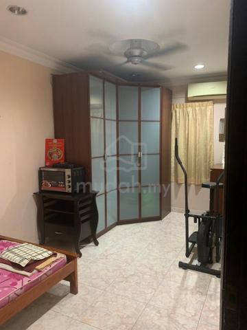 USJ 3 End Lọt (24x65 sqft +5ft) Gated Guarded 1.5 Storey Subang Jaya 5