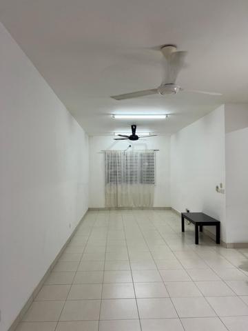 De Bayu Apartment 1