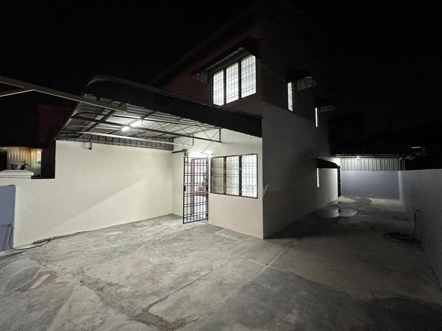 R1600/Puteri Wangsa/Double Low Cost/2Bed/Partial Furnish/zack4591 1