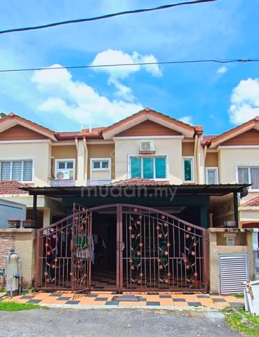 RENOVATED FACING OPEN Double Storey Seksyen 3, Puncak Saujana. Kajang 1