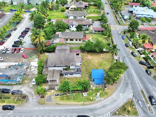CORNER LOT! TANAH LUAS 11,353 sqft Bungalow Ampangan Seremban 1