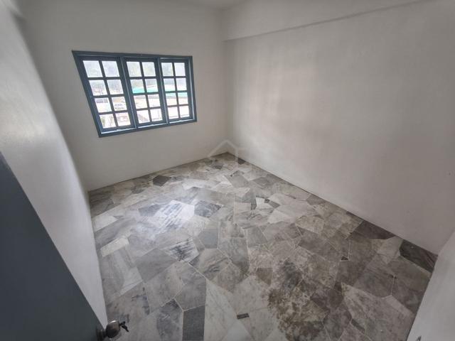 Taman Daya Shop Apartment 5