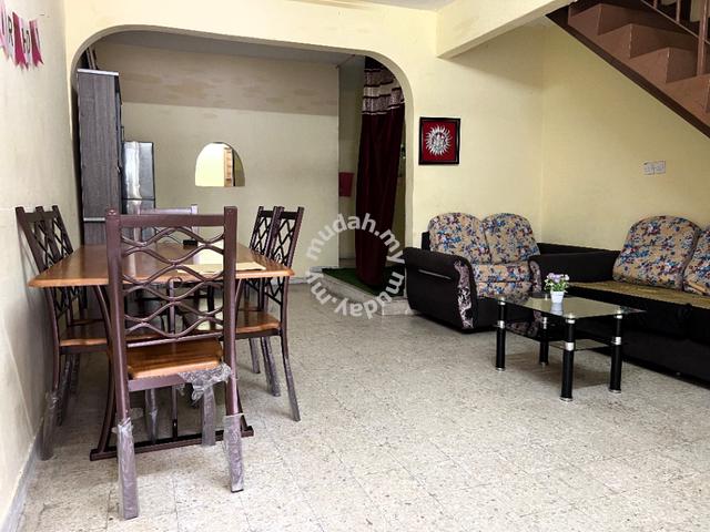 Double Storey Low Cost Terrace House Tmn Sri Muda, Sek 25, Shah Alam 1