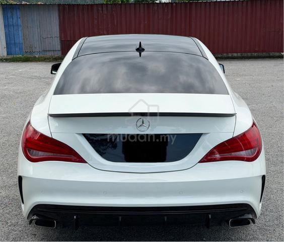 2017 Mercedes Benz CLA250 4 MATIC (CBU) 2.0 - 5