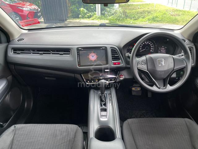 Honda HR-V 1.8 E (A) K/LESS P/START T/SCREEN R/CAM - 4