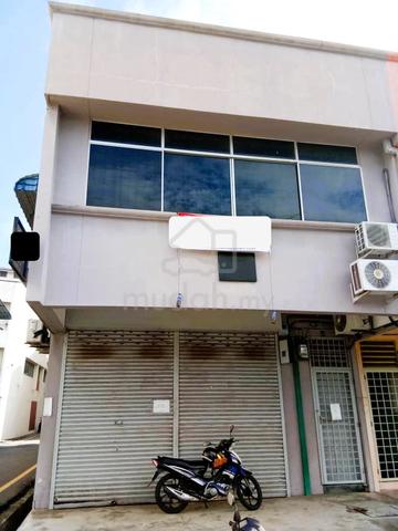 Shoplot EndLot 2-Tingkat Melaka Raya- Fully Renovated & Extended Besar 1